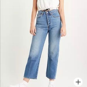 LEVIS Ribcage Straight Ankle medium wash